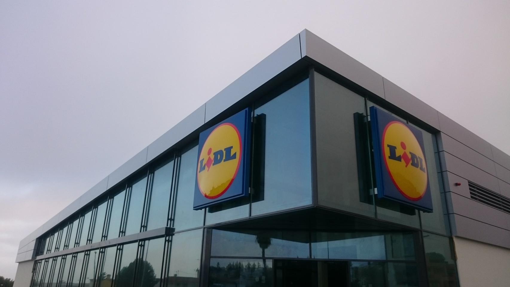 Fachada de Lidl.