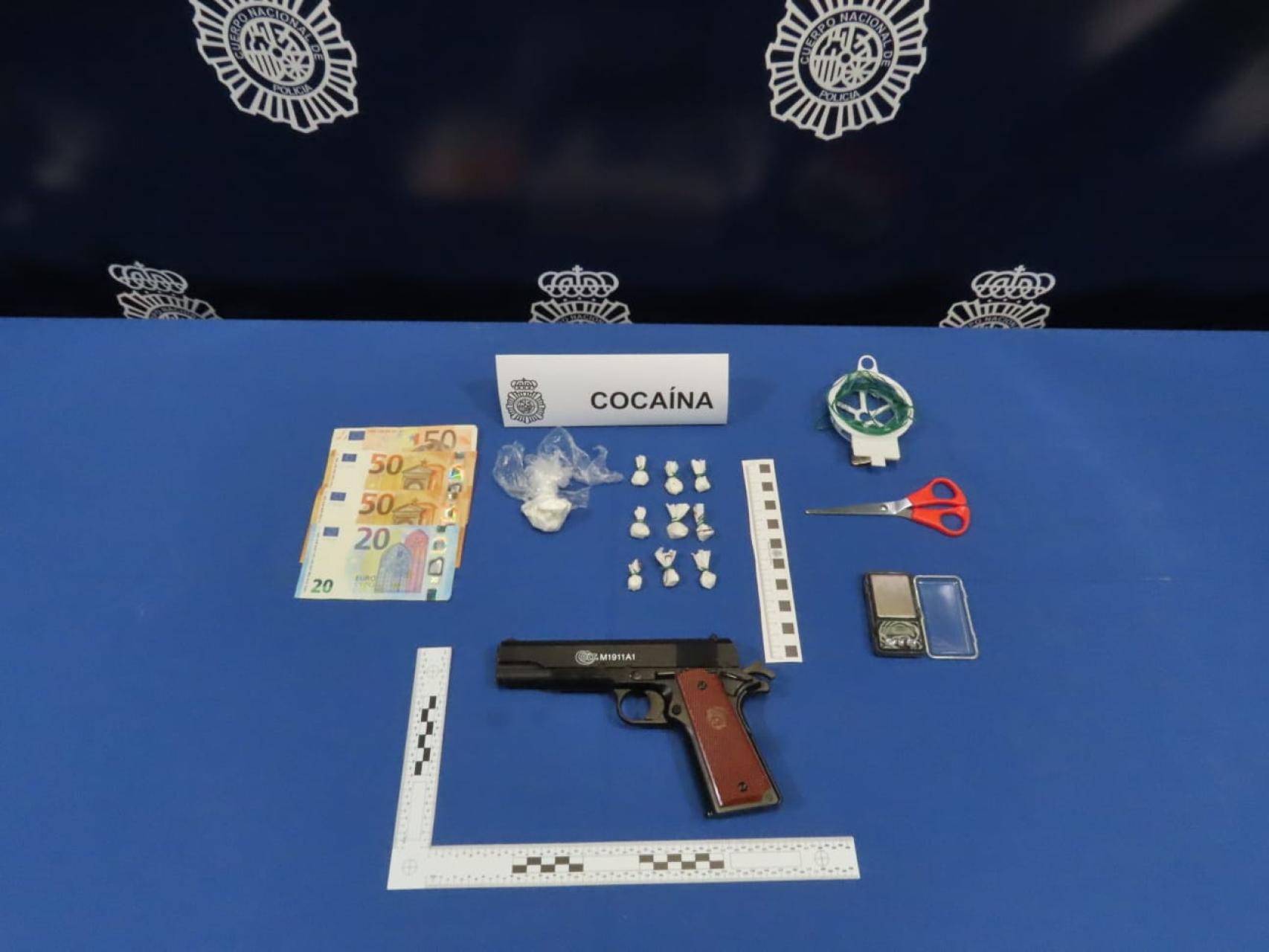 Material intervenido por la Policía Nacional de Valladolid.