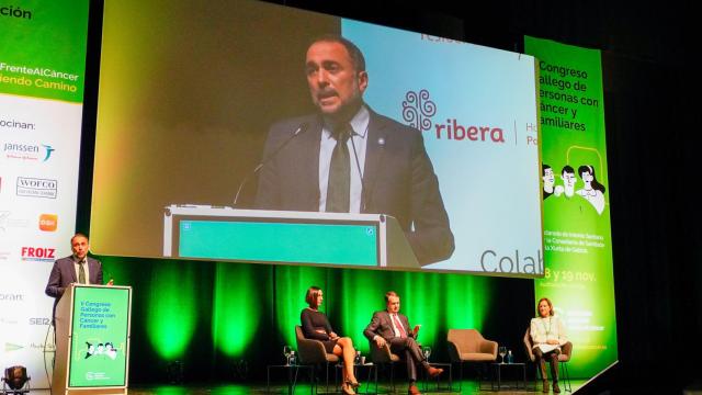 El conselleiro de Sanidad en el II Congreso de Personas con Cáncer y Familiares.