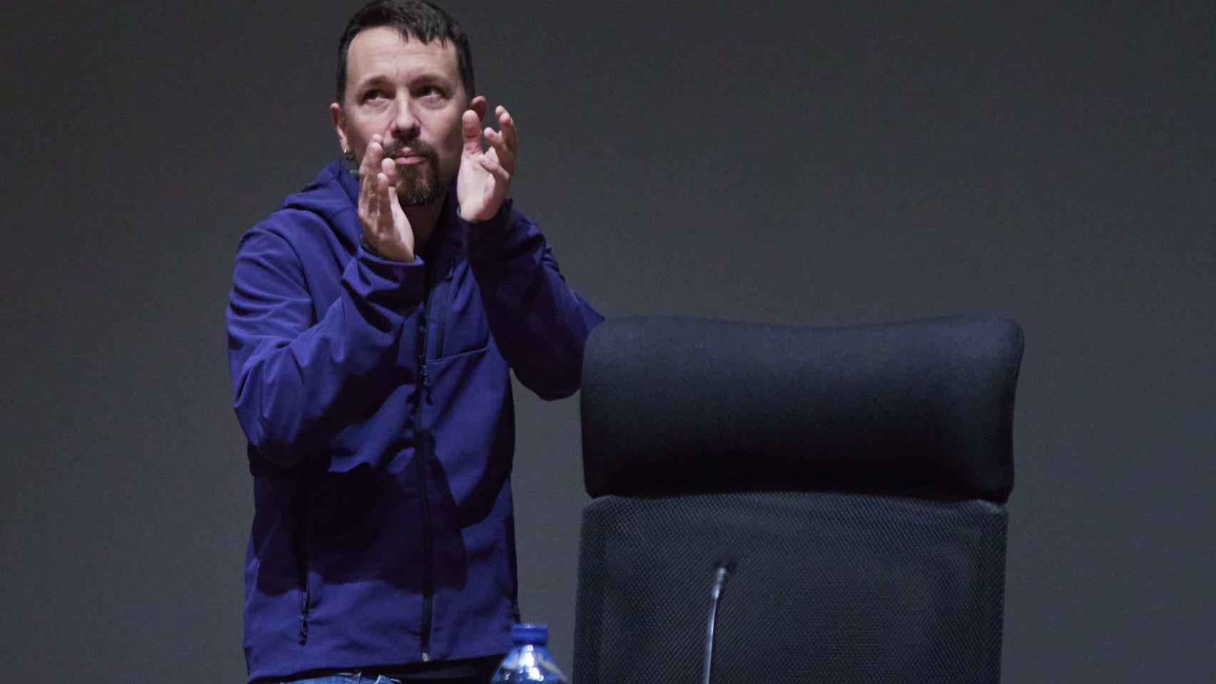 El exlíder de Podemos Pablo Iglesias, durante la presentación de su libro 'Medios y cloacas', en Sevilla.