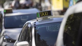 Un grupo de taxis en Málaga.