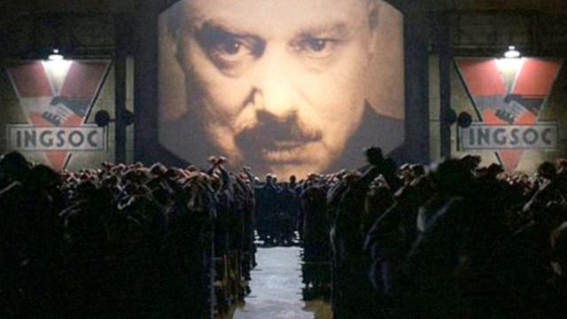 Fotograma de '1984', dirigida por Michael Radford y protagonizada por John Hurt