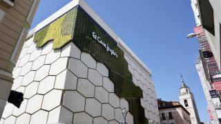 Centro comercial de El Corte Inglés en la calle Constitución de Valladolid que pasará a manos de una inmobiliaria