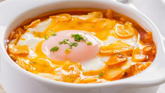 Receta de sopa castellana o sopa de ajo.