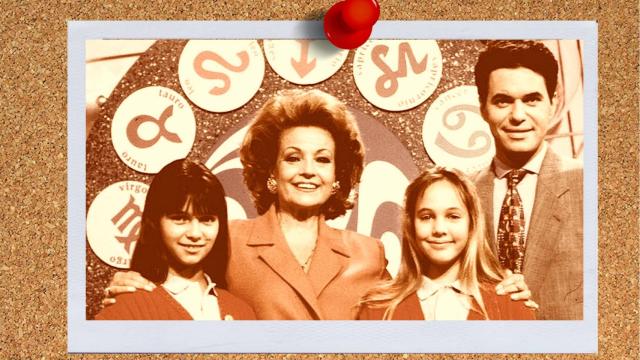 Carmen Sevilla y Agustín Bravo junto a Lara de Miguel e Irene Blasco en un montaje de EL ESPAÑOL.