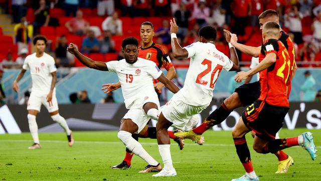 Un lance del partido entre Bélgica y Canadá.