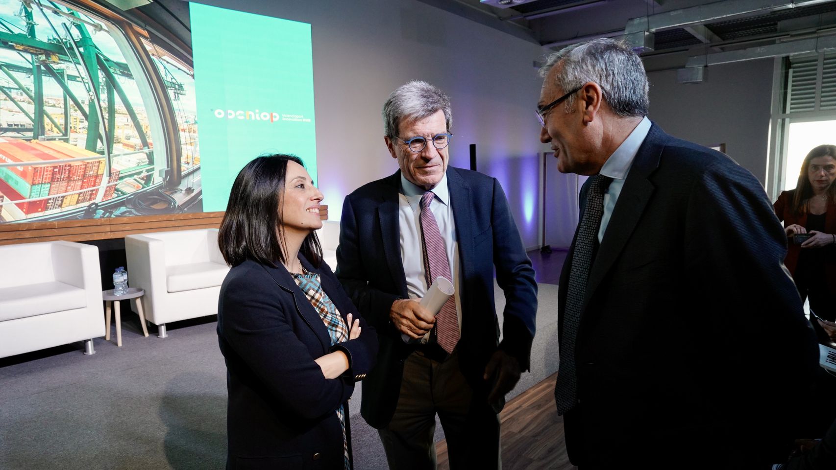 La Consellera de Politica Territorial, Obras Publicas y Movilidad, Rebeca Torro, Aurelio Martinez presidente de la Autoridad Portuaria de Valencia y Jose Llorca Jefe Area Innovacion de Puertos del Estado, en la I Jornada de Innovación Opentop..