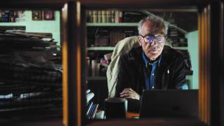 Juan José Millás: “El discurso político está muy alejado de la razón”