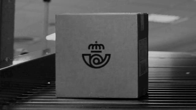 Imagen de la campaña 'So, humano, so' de Correos.