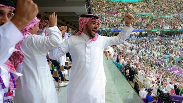 Abdulaziz bin Turki, ministro de deportes de Arabia Saudí, durante el Mundial.