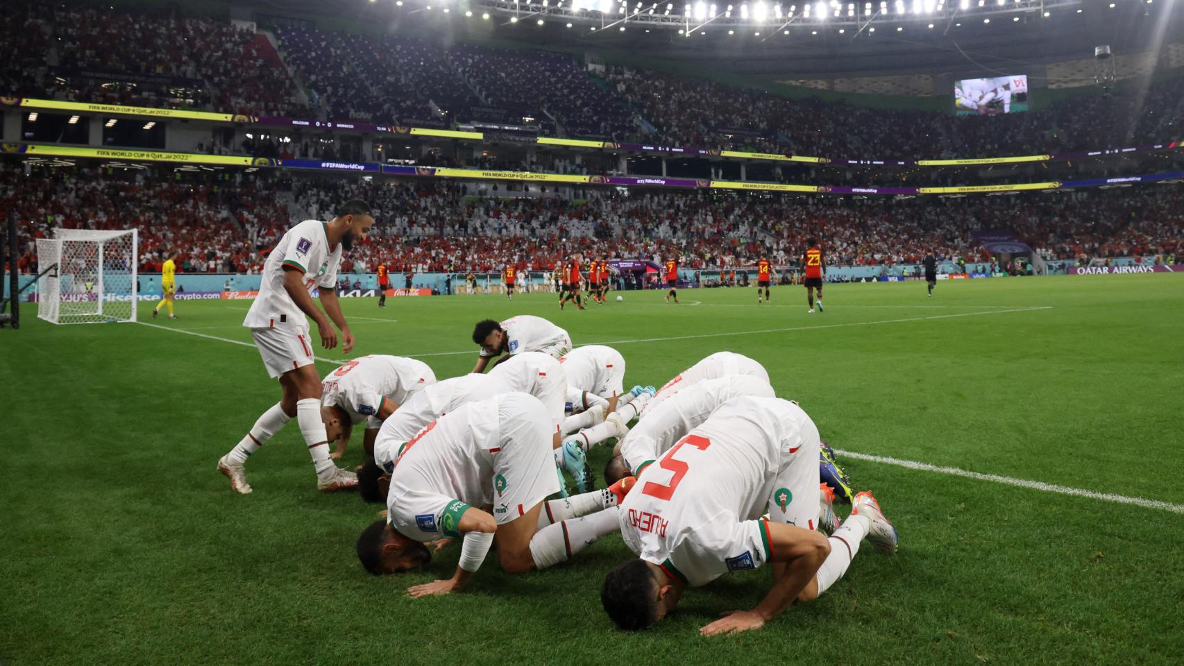 Celebración de los jugadores de la selección de Marruecos del gol de Abdelhamid Sabiri en el Mundial de Qatar 2022