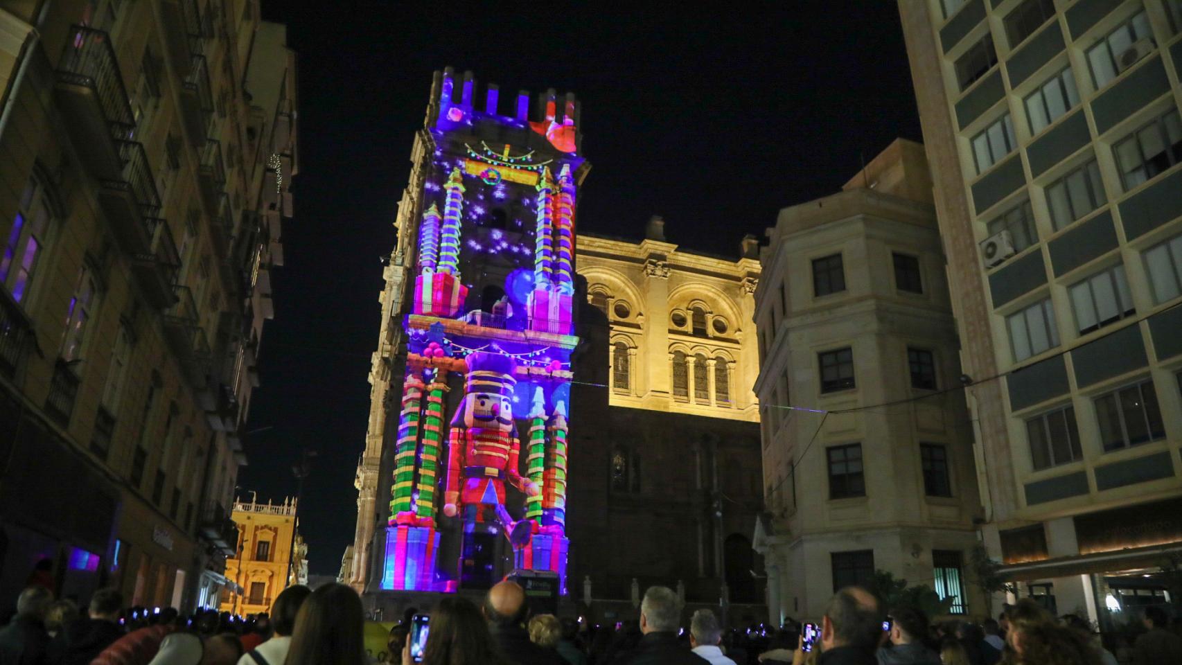 'Video-mapping' navideño de la Catedral de Málaga en 2024.