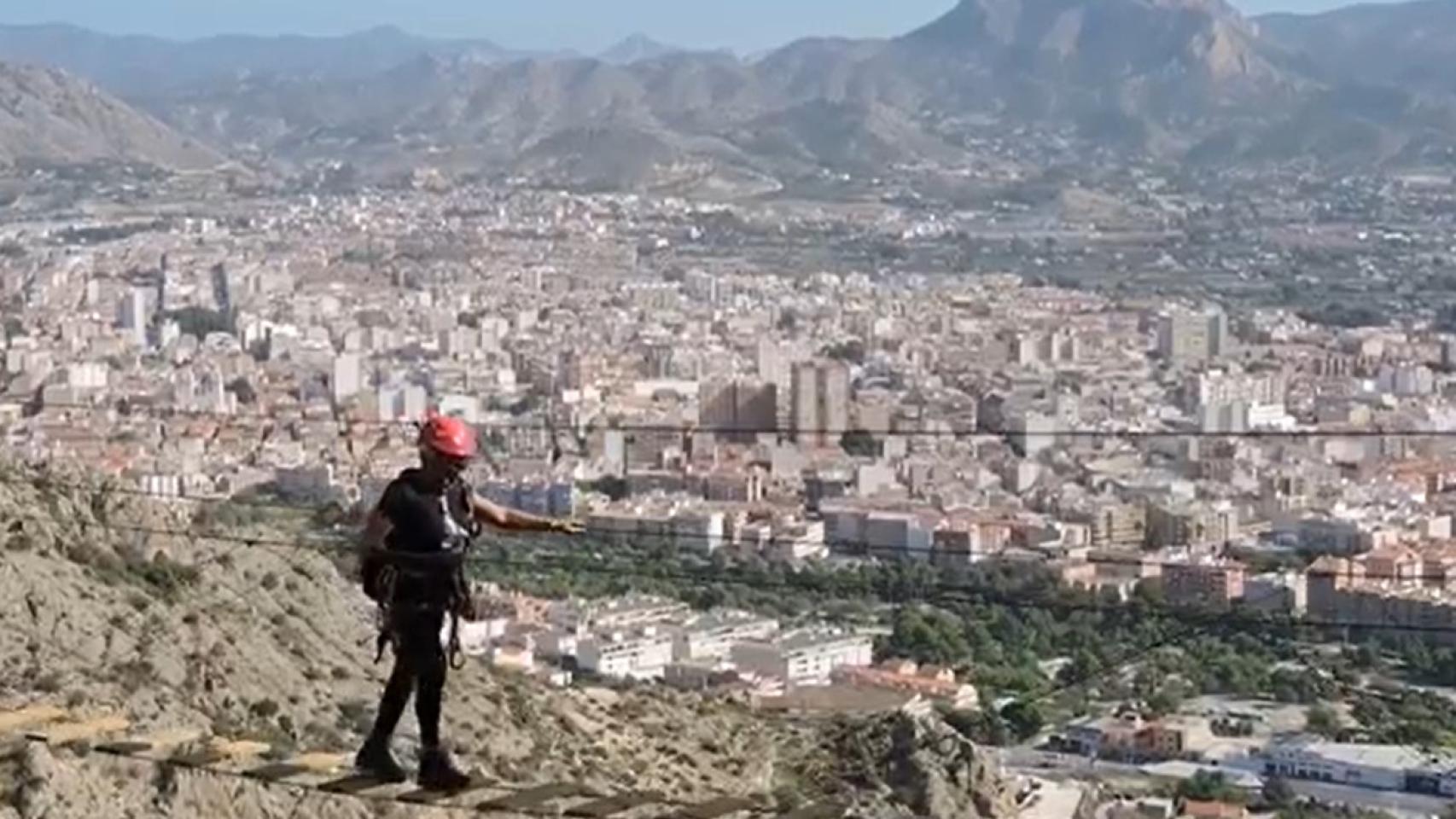 Este es el puente tibetano incluido en la ruta.