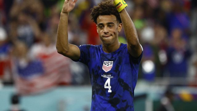 Adams celebra el pase de Estados Unidos a octavos