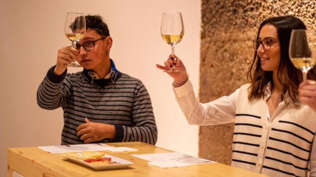 El mejor municipio enoturístico de España está en Ciudad Real: 12 bodegas y 2.500 cuevas