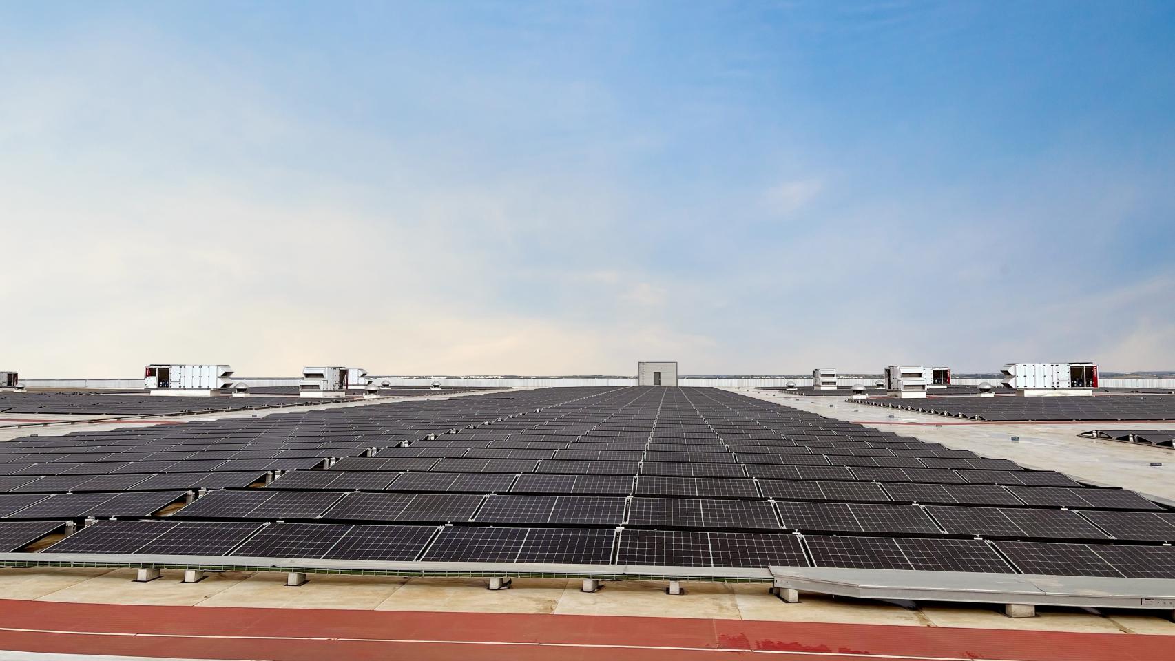 Amazon inaugura en Dos Hermanas (Sevilla) su mayor instalación de autoconsumo de Europa, con 5,26 MW