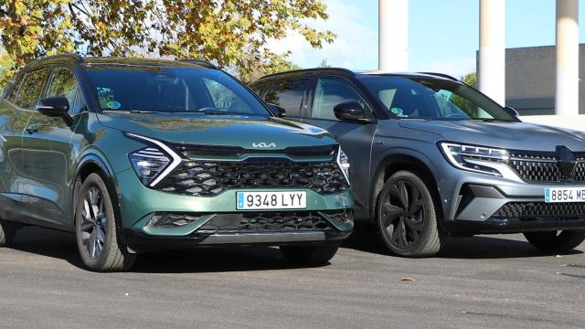 El Renault Austral y el Kia Sportage son dos de los mejores SUV lanzados en 2022.