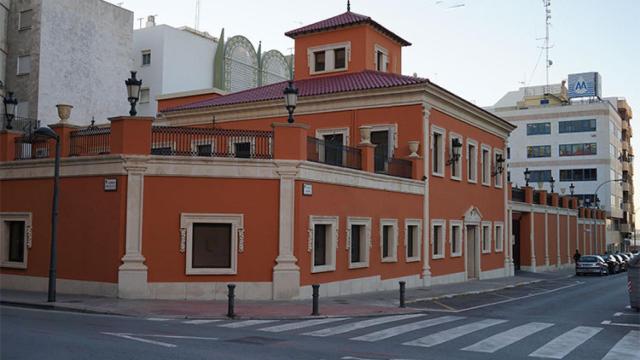 La sede la empresa mixta Aguas de Alicante.