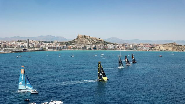 El puerto de Alicante recibirá de nuevo a los veleros, como lo hizo en junio de 2021.
