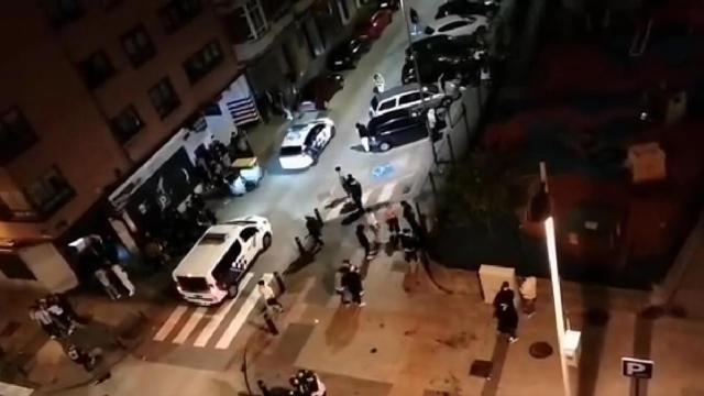 Una noche reciente en el barrio del Orzán de A Coruña.