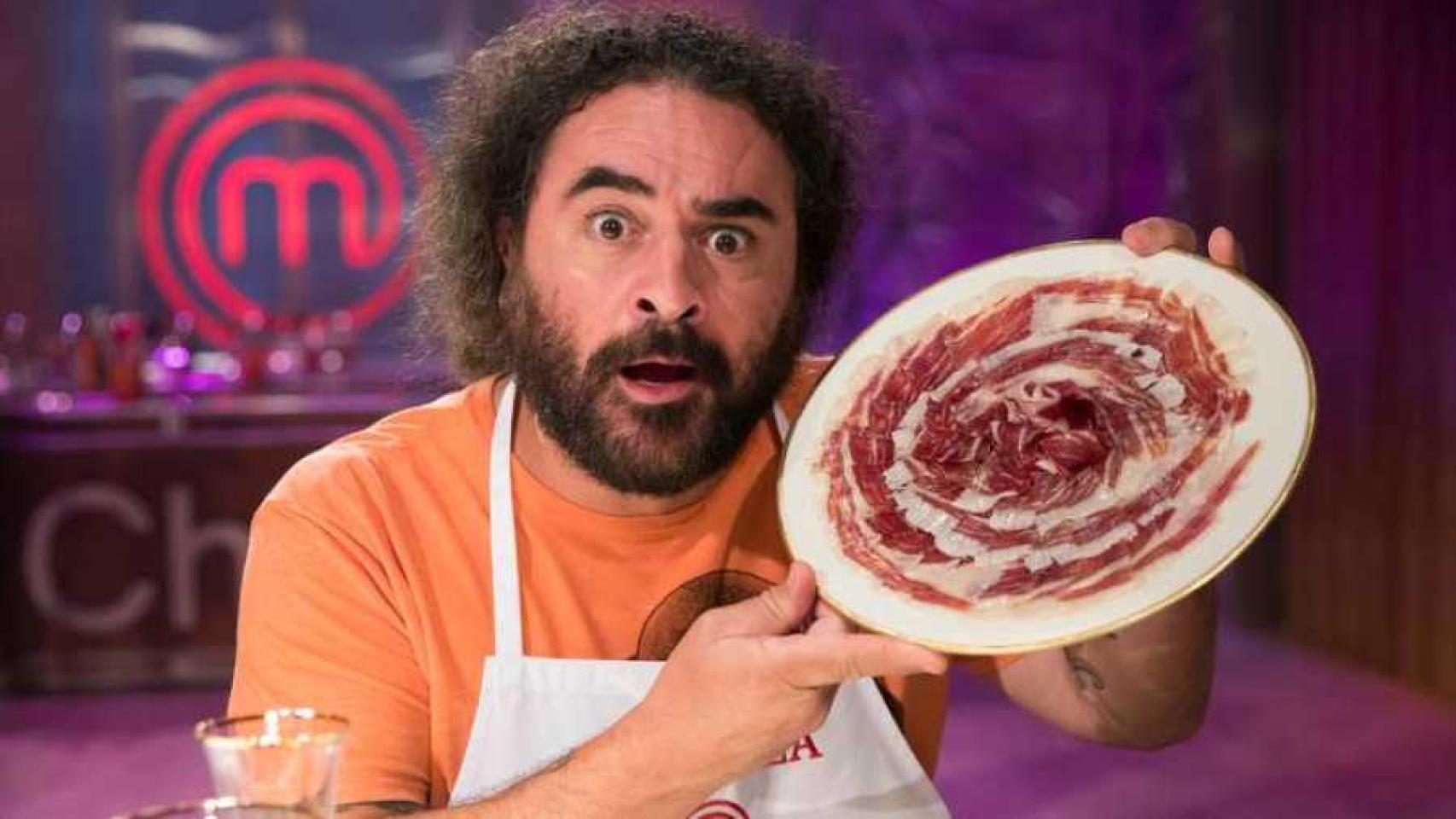 'El Sevilla' en un posado como concursante de 'MasterChef Celebrity 4'