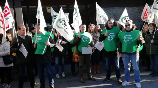 Trabajadores del Ministerio de Justicia ante los juzgados