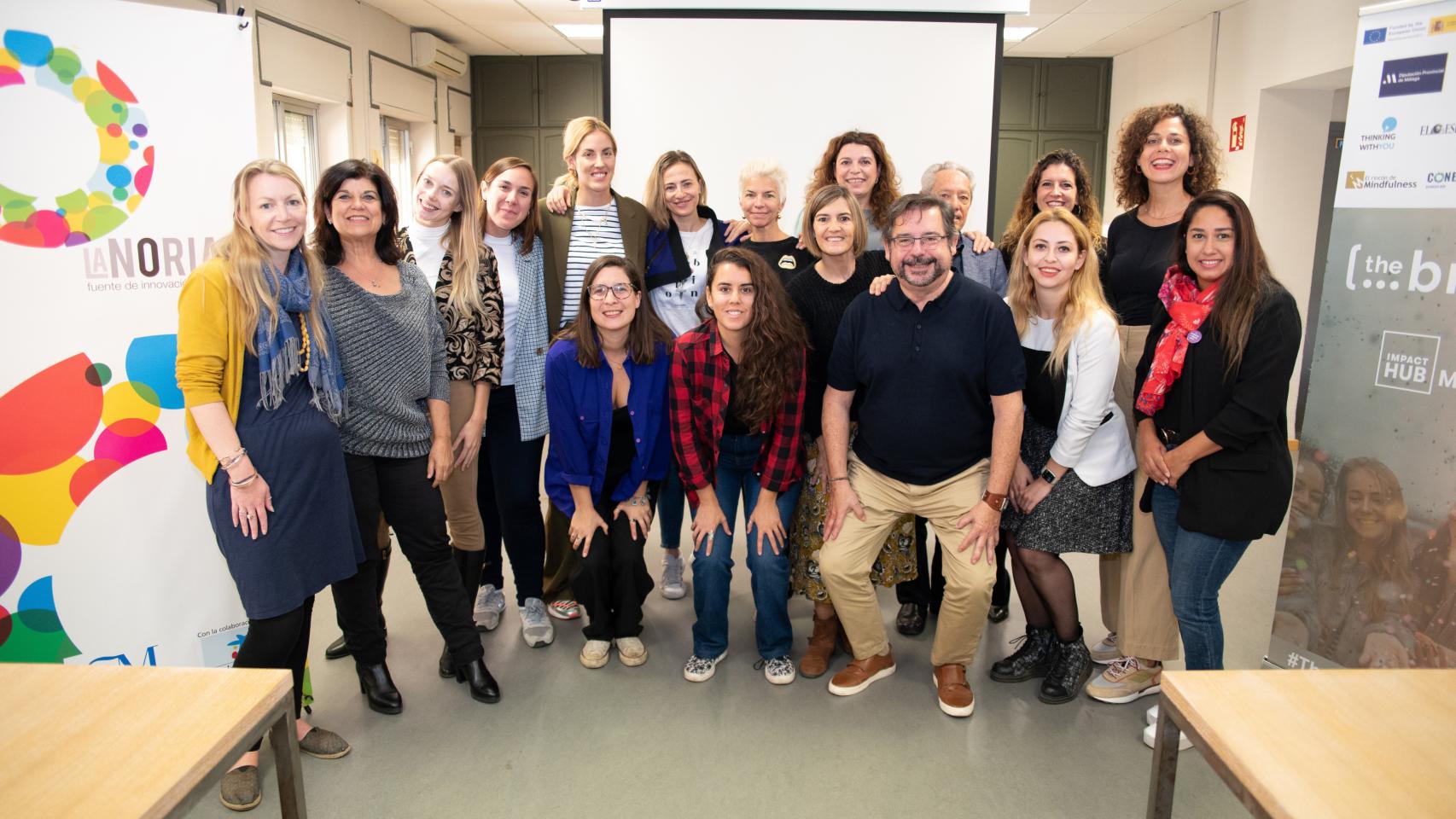 El grupo de emprendedoras en este programa.