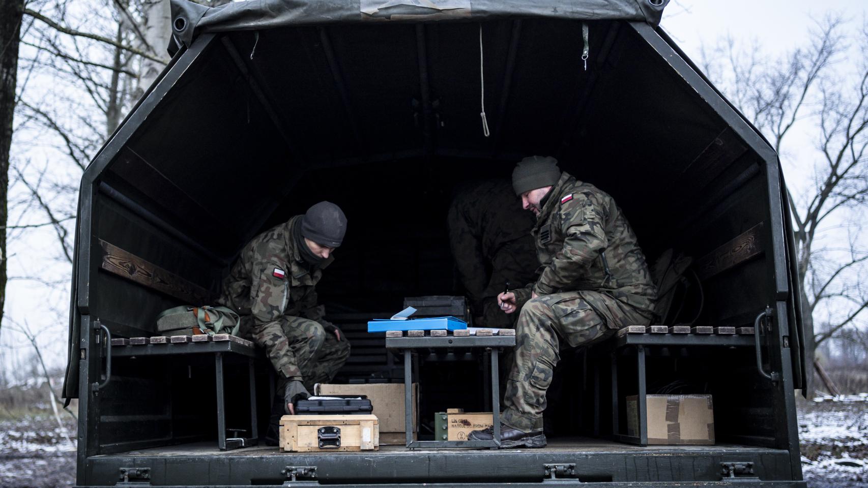 El ejército de 35.000 civiles armados que Polonia adiestra contra Rusia