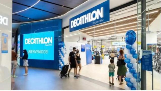 Fachada de Decathlon.