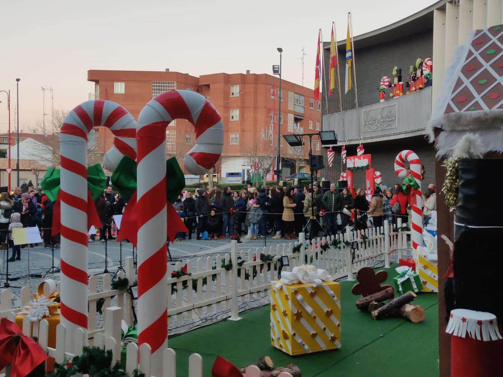 Imagen de la inauguración de la Villa Navideña de Santa Marta de Tormes, este sábado.