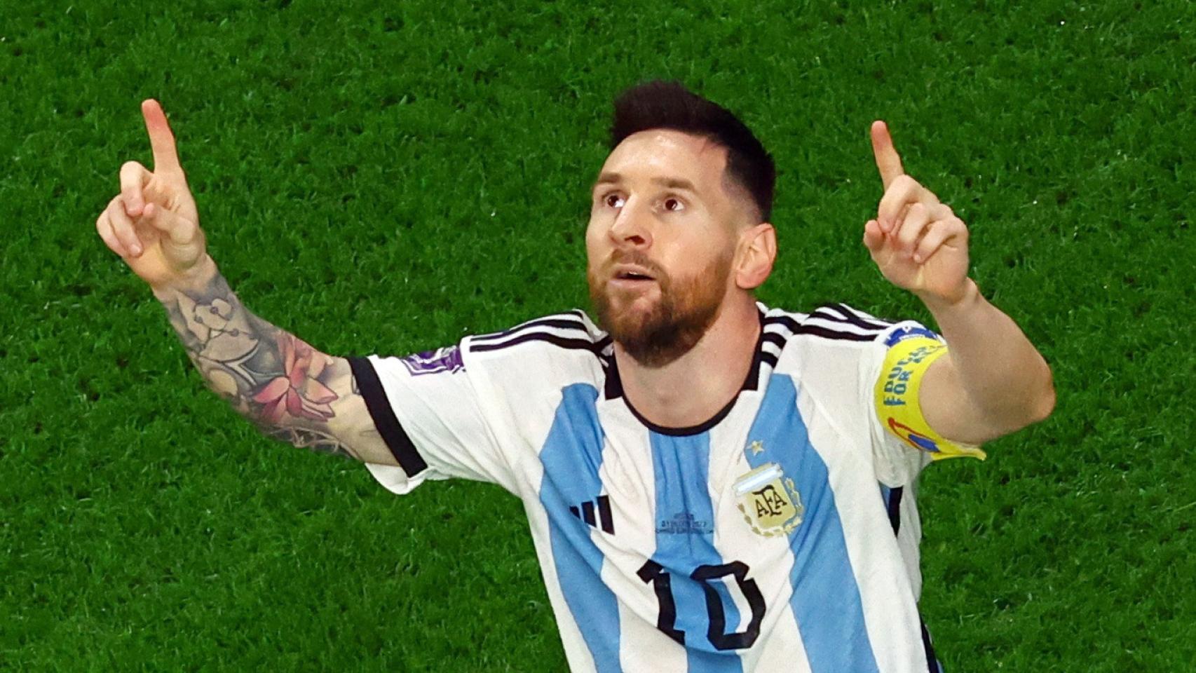 Leo Messi celebra su gol ante Australia en los octavos de final.