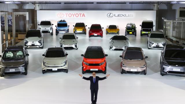 El presidente de Toyota, Akio Toyoda, muestra todos los coches de Toyota y Lexus hasta 2030.