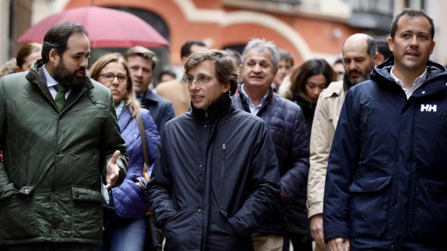 Paco Núñez, José Luis Martínez-Almeida y Carlos Velázquez, de izquierda a derecha, este lunes en Toledo.