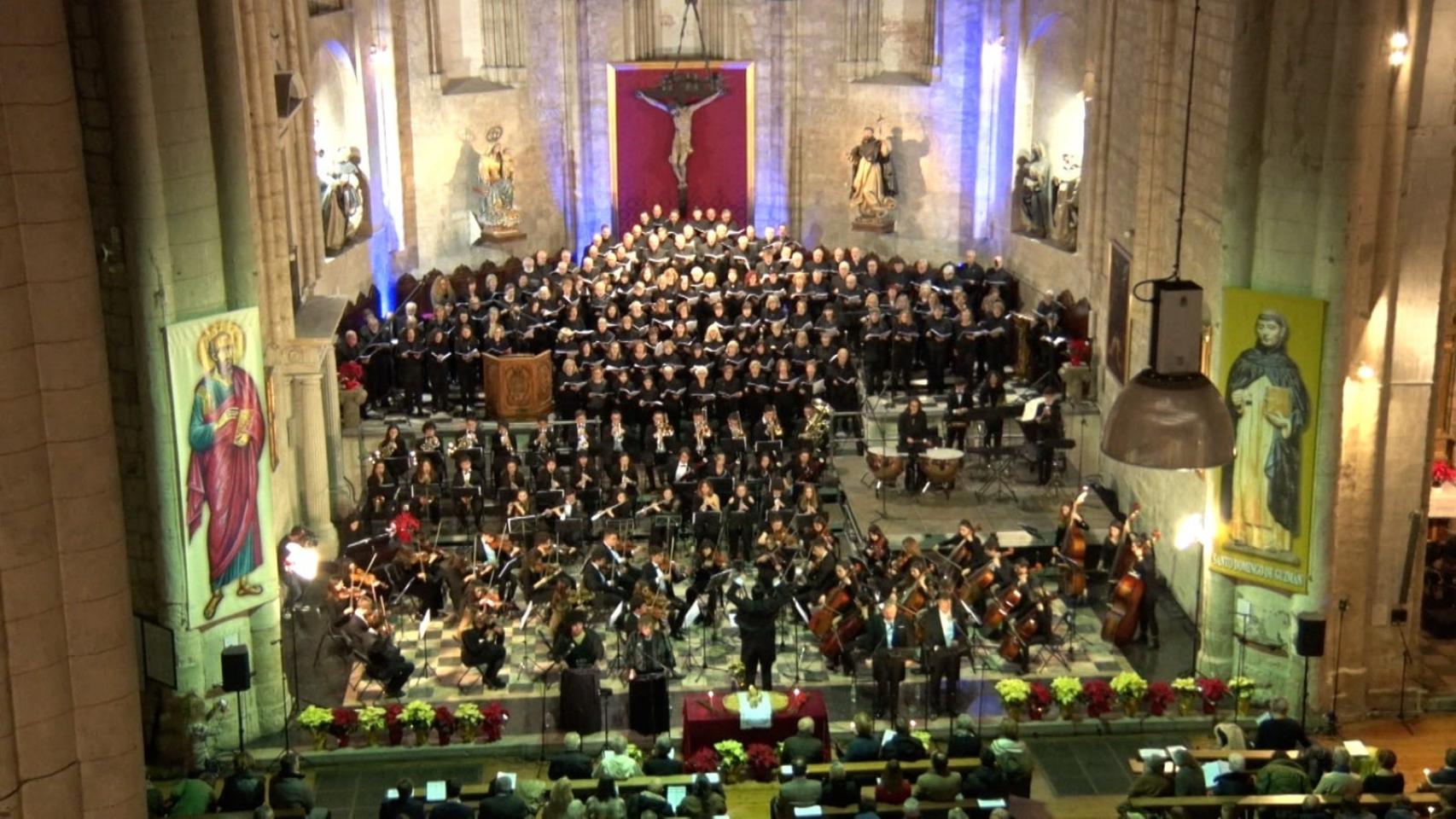 Aures Cantibus y coro Sacro Jerónimo Aguado en el Oratorio de Navidad