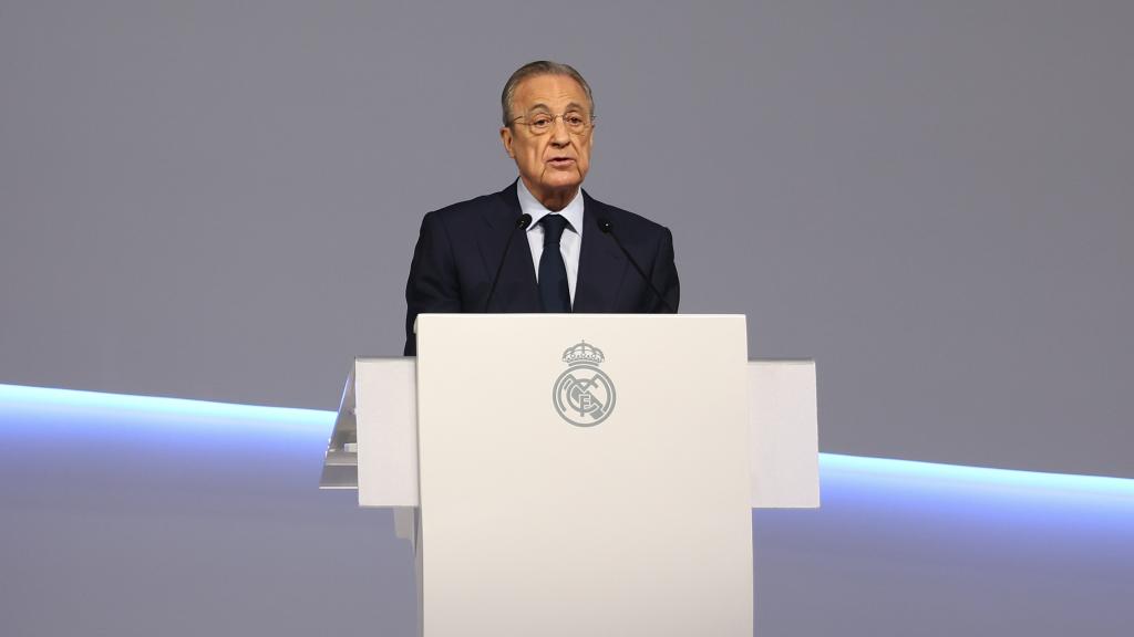 Florentino Pérez durante la asamblea del Real Madrid en 2022