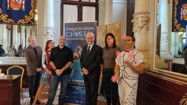 Presentación del espectáculo Crystal.