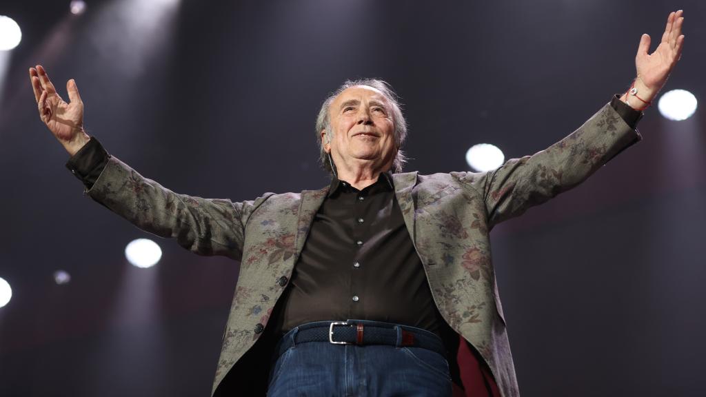 Joan Manuel Serrat durante un concierto en el WiZink Center de Madrid en diciembre de 2022. Foto: Kiko Huesca / EFE