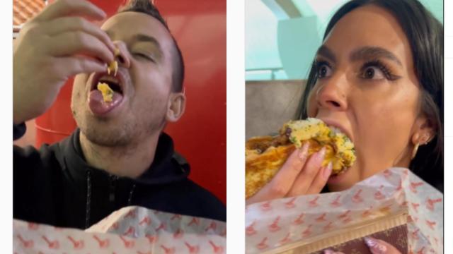 La pareja degustando el brioche.