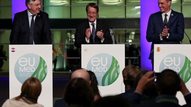 El primer ministro croata, Andrej Plenkovic, celebra la victoria de Croacia en IX Cumbre Euromediterránea