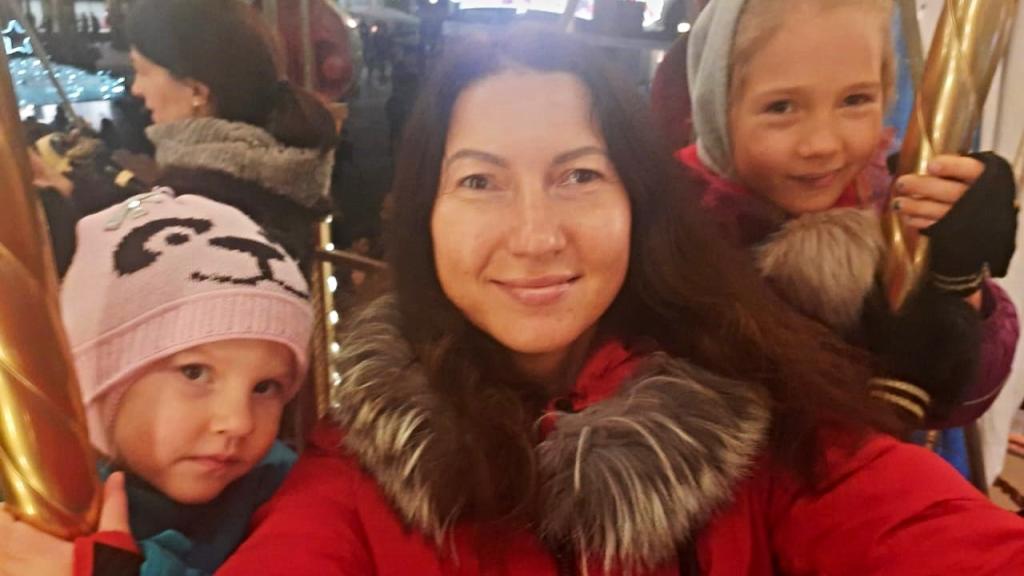Maryna junto a sus dos hijas en la pasada Navidad