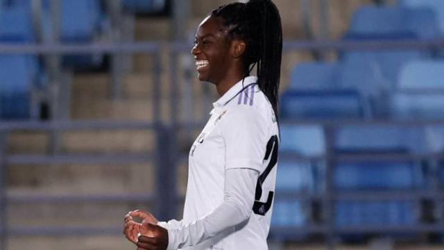 Naomie Feller, celebrando un gol con el Real Madrid Femenino en la temporada 2022/2023