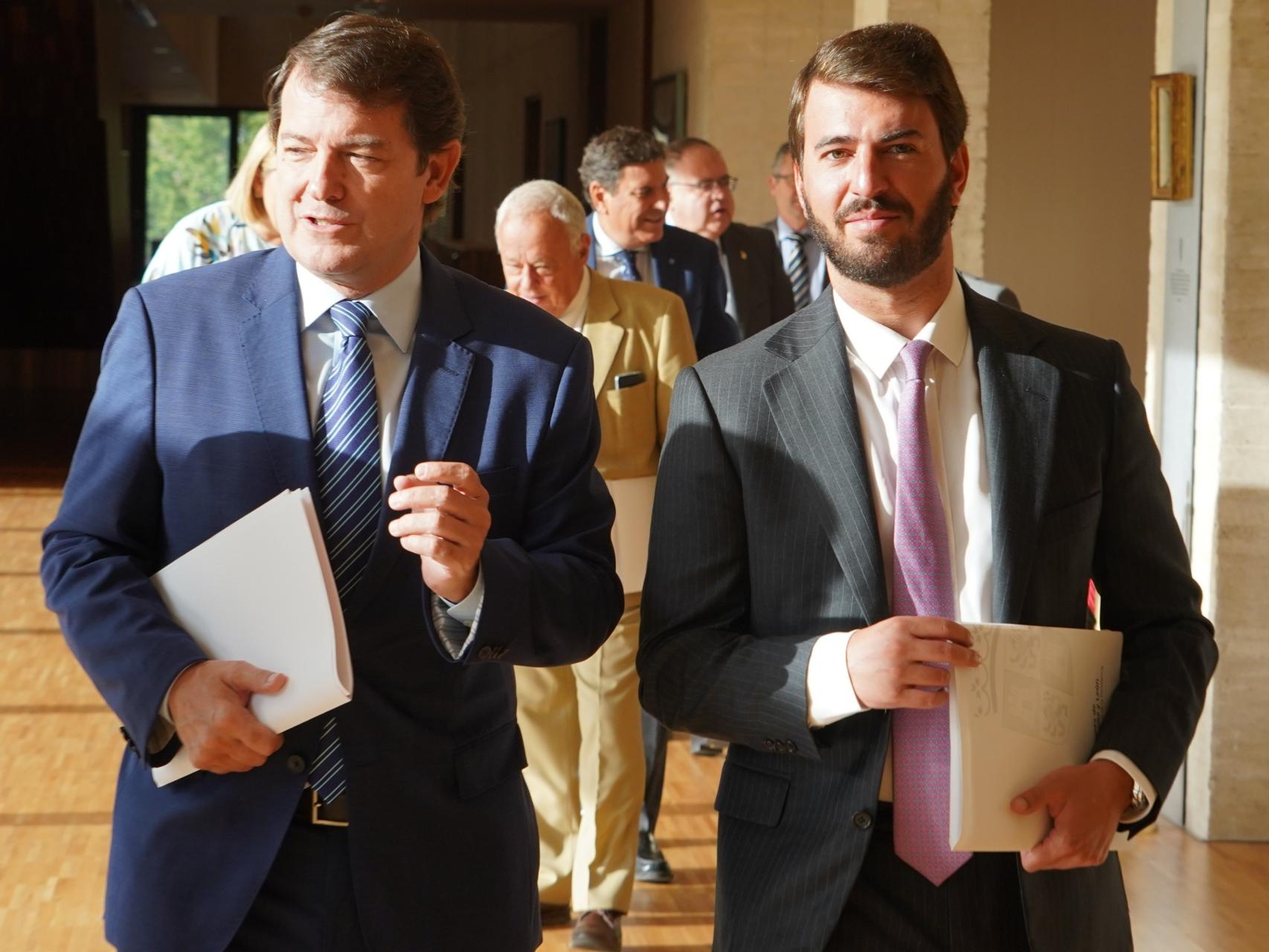 El presidente de la Junta, Alfonso Fernández Mañueco, y el vicepresidente, Juan García-Gallardo, en una imagen de archivo.