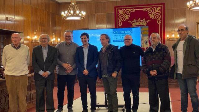 Imagen de la entrega del XIV Premio Internacional de Poseía Claudio Rodríguez