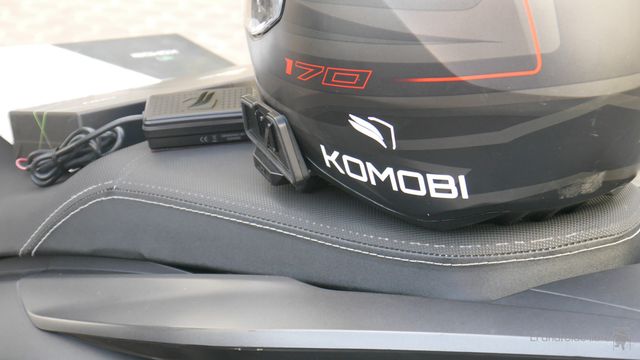 Si tienes una moto KOMOBI LIFE puede salvarte la vida