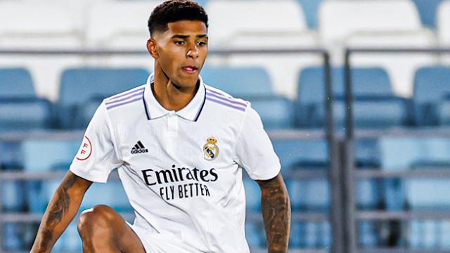 Vinicius Tobias, en un partido con el Real Madrid Castilla de la temporada 2022/2023
