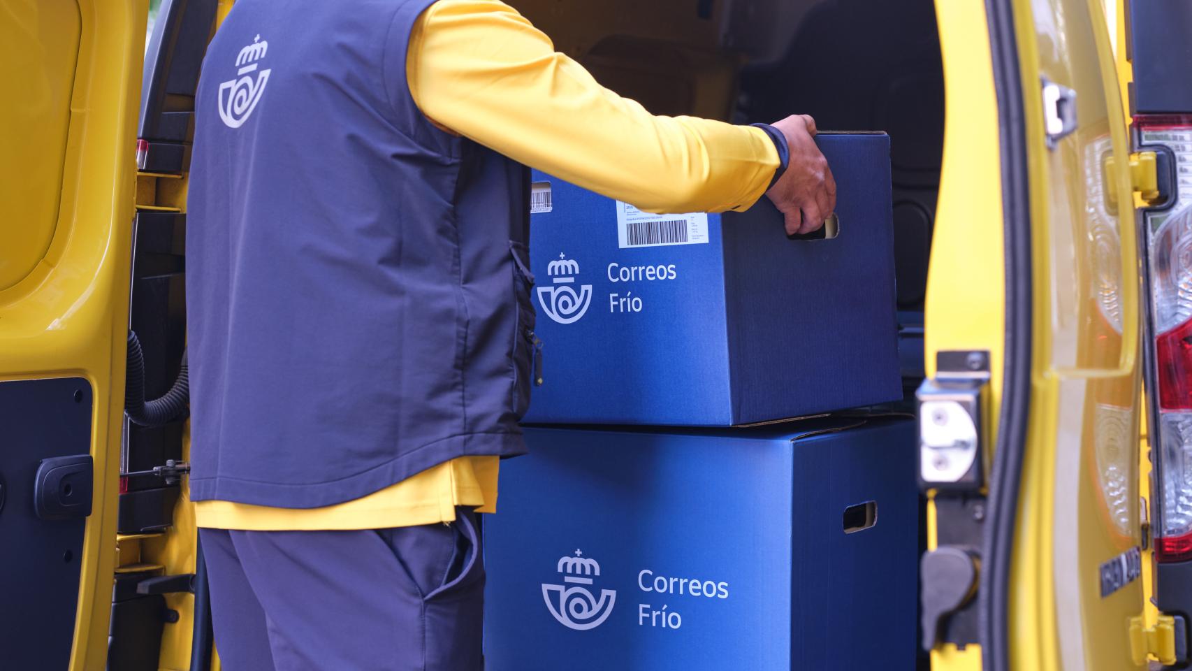 Un trabajador de Correos.