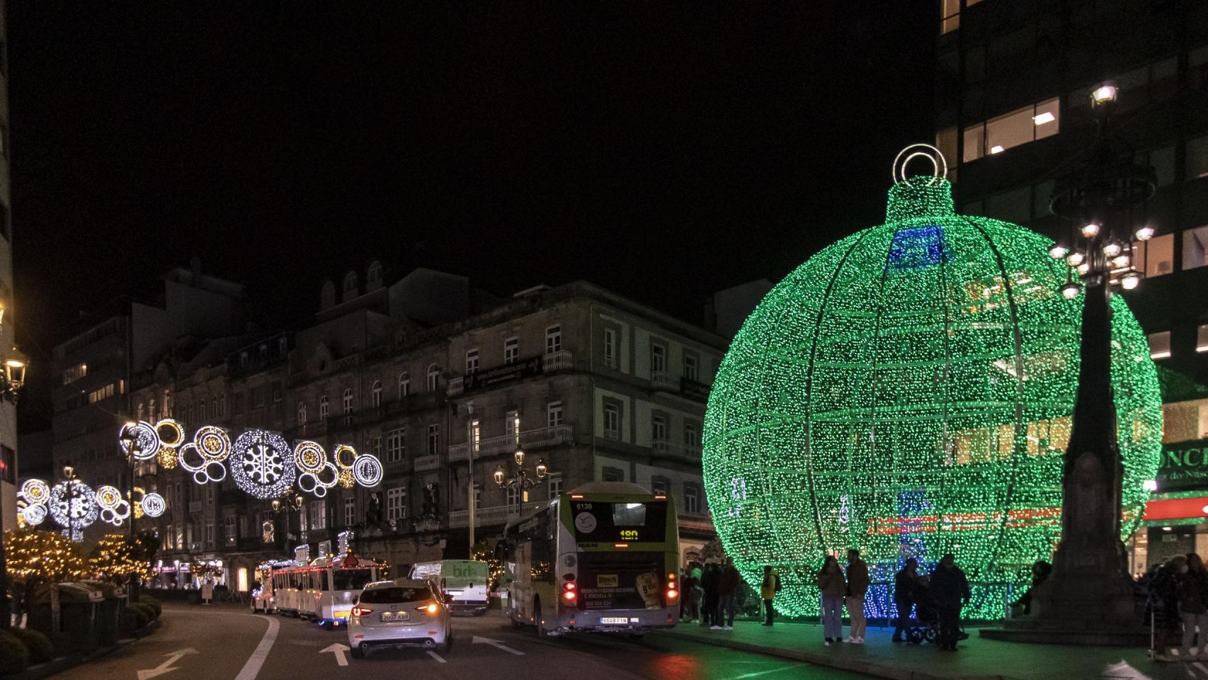 El centro de Vigo con la decoración navideña de 2022.