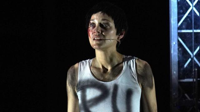 La actriz francesa Marion Cotillard protagonizó en el Teatro Real la ópera de Arthur Honegger 'Juana de Arco en la hoguera', en versión de Àlex Ollé. Foto: Javier del Real
