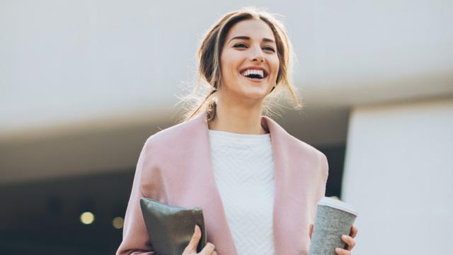 ¿Los vasos térmicos son el complemento de lujo definitivo? Estos 5 modelos te cautivarán.