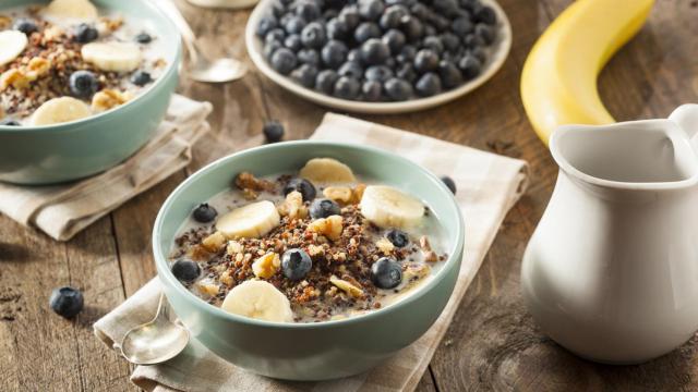 Cómo preparar un desayuno sano y apetecible antes de Navidad, en imágenes.
